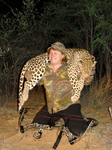 Bates and Leopard she Arrowed